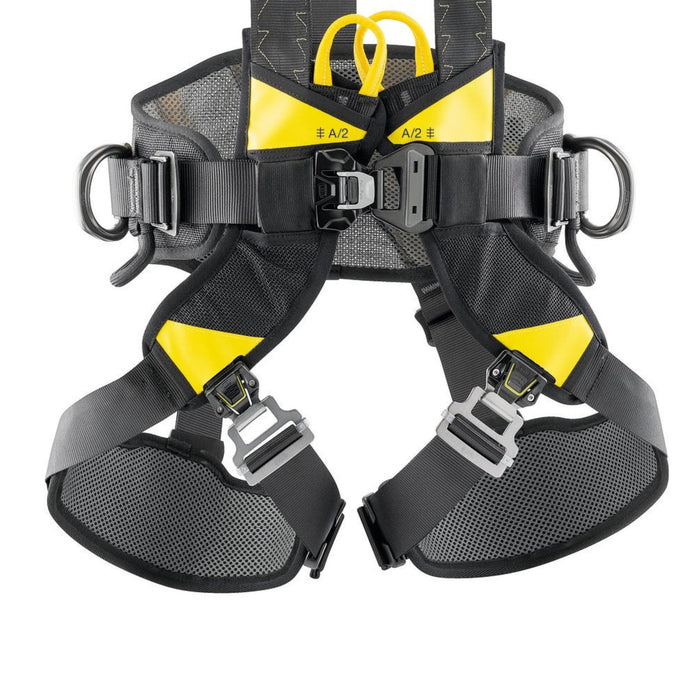 Leg view of Petzl Volt EU Harness showing quick donning fast buckles 