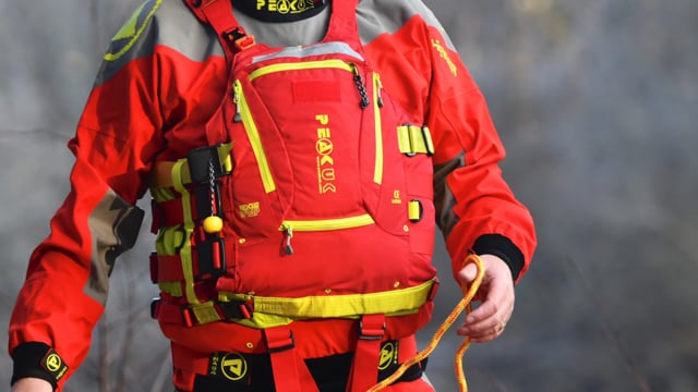 Video showing features of WRS Rescue Wrap PFD 