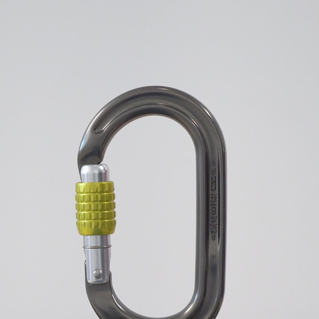 Demonstration with clicking sounds of opening and closing of the various gate types on the DMM carabiner types, Screwgate, Kuikgate, Lockgate, kuikgate ANSI, Lockgate ANSI 